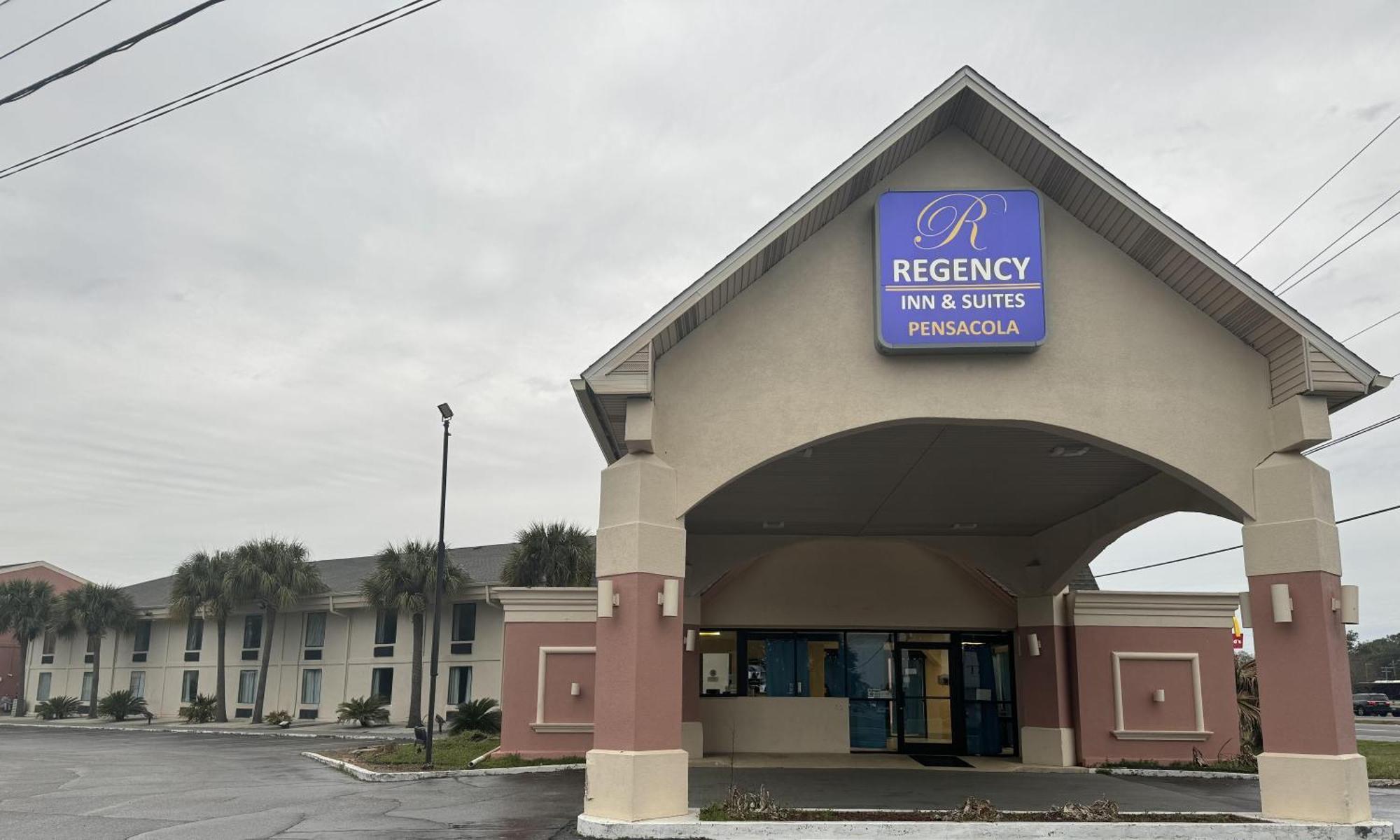 Regency Inn & Suites Pensacola Ngoại thất bức ảnh
