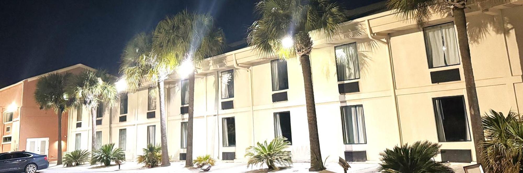 Regency Inn & Suites Pensacola Ngoại thất bức ảnh